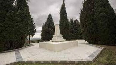 Mehmet Çavuş Anıtı