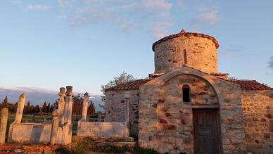 Has Yunus Bey Türbesi