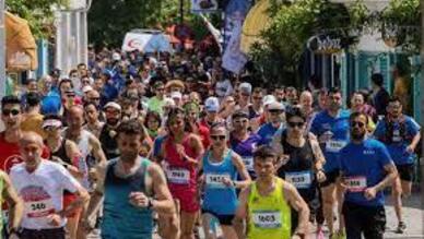 Bozcaada Yarı Maraton ve 10K Koşusu