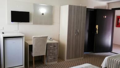 Uzundere Öğretmenevi ve Akşam Sanat Okulu