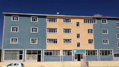 Hamur Öğretmenevi ve Akşam Sanat Okulu