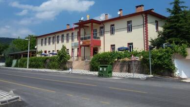 Gölpazarı Öğretmenevi ve Akşam Sanat Okulu