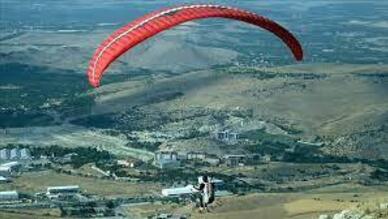 Venk Tepesi Yamaç Paraşütü Alanı