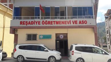 Reşadiye Öğretmenevi ve Akşam Sanat Okulu