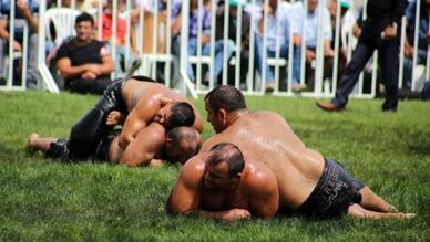 Geleneksel Isparta Yağlı Güreşleri