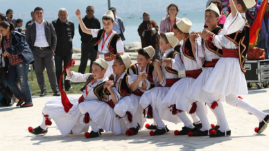 Uluslararası Karşıyaka Çocuk Festivali
