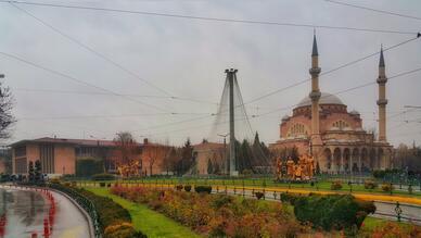 Taşbaşı Çarşısı