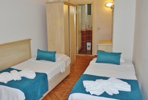 George & Dragon Beach Hotel - Görsel 3