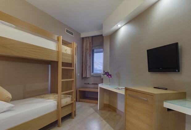 Trendy Palm Beach Hotel - Görsel 37