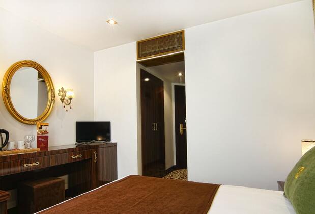 S White Hotel - Görsel 15