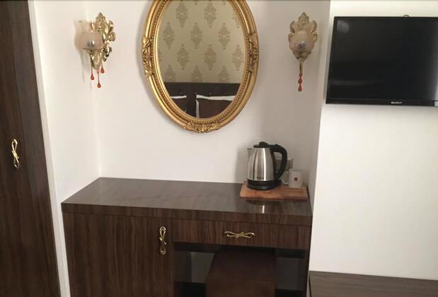 S White Hotel - Görsel 9