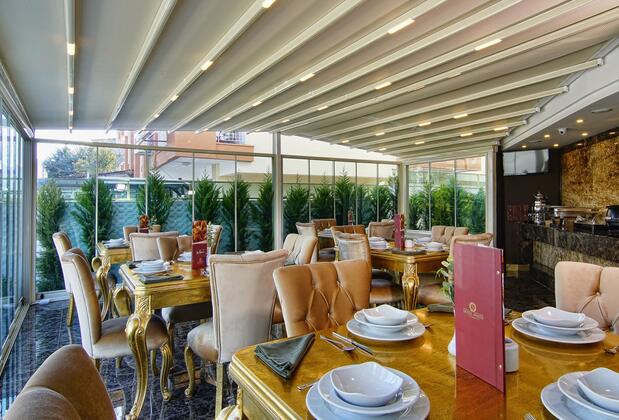 S White Hotel - Görsel 17