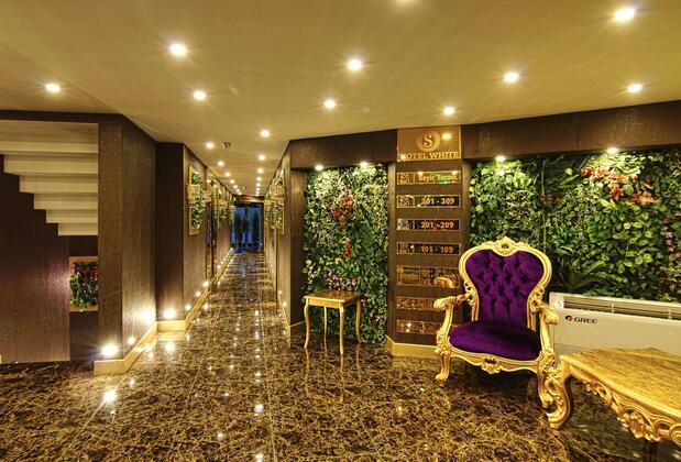 S White Hotel - Görsel 11