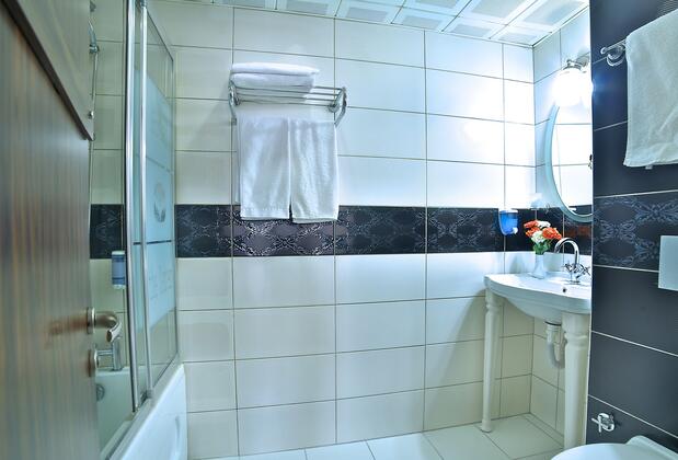 The Center Hotel - Görsel 13