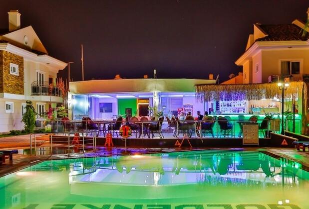 Golden Life Blue Green Residence - Görsel 20