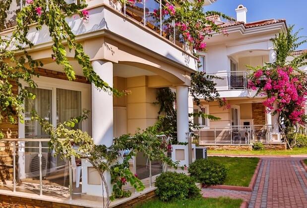 Golden Life Blue Green Residence - Görsel 19