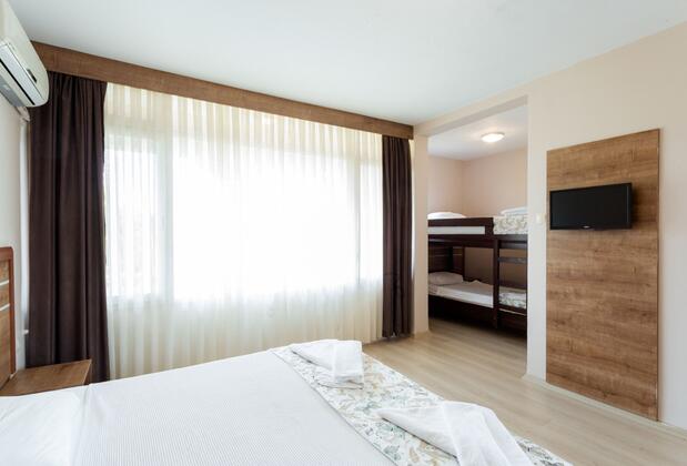 Palm Beach Otel Küçükkuyu - Görsel 14