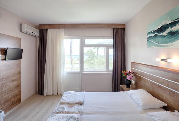 Palm Beach Otel Küçükkuyu - Görsel 24