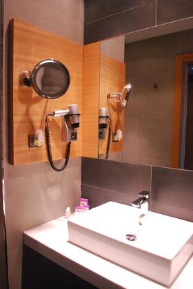 Point Hotel Barbaros - Görsel 23