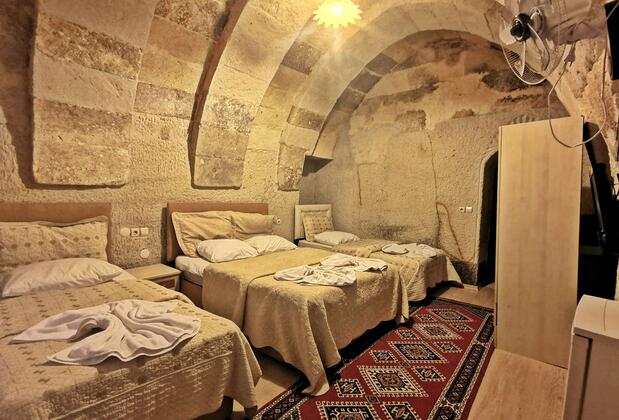 Falcon Cave Suites - Görsel 4