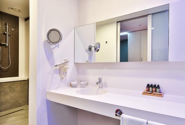 Nirvana Cosmopolitan Hotel - Görsel 25