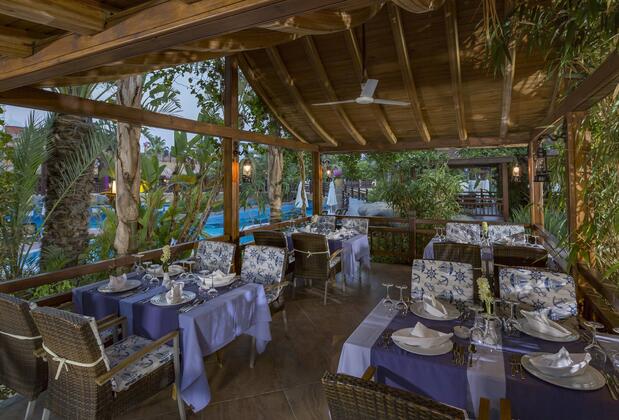 Royal Dragon Hotel - Görsel 18