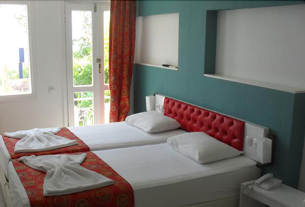 Lucky Monkey Hotel - Görsel 13