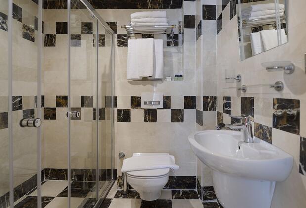 Castle Old Town Hotel - Görsel 15