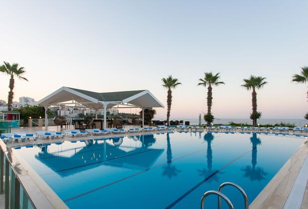 Falcon Hotel - Görsel 4