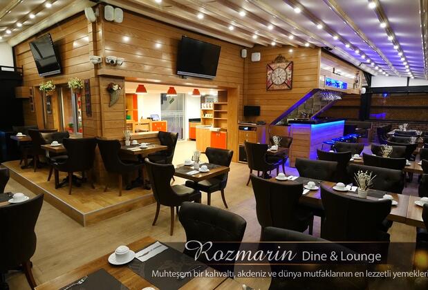 End Glory Hotel - Görsel 14