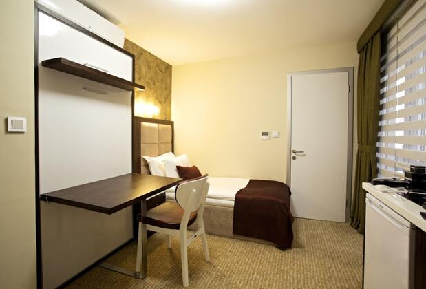 End Glory Hotel - Görsel 27