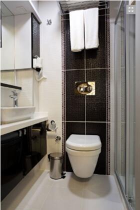 End Glory Hotel - Görsel 29