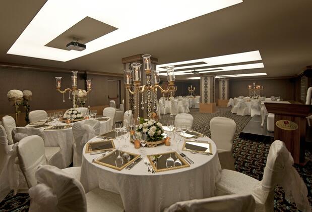 Ramada İstanbul Asia Luxury Hotel - Görsel 9