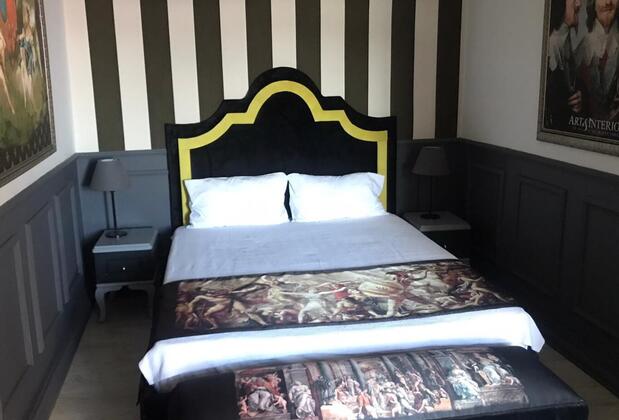 Art & Interiors Boutique Hotel - Görsel 10