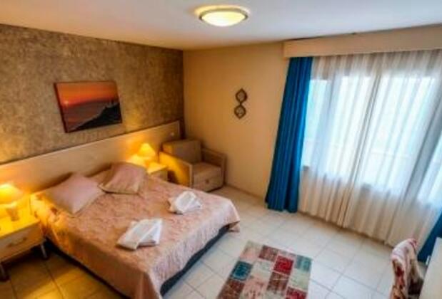 Can Karaburun Otel - Görsel 12