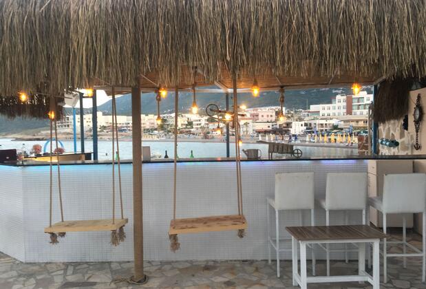 Can Karaburun Otel - Görsel 4