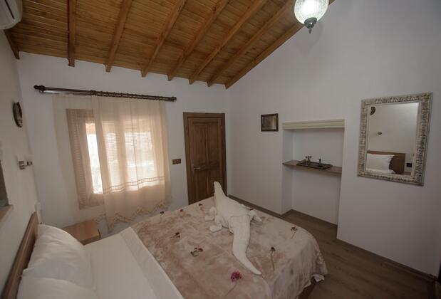 Ephesus Hillside - Görsel 9