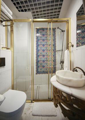 White Monarch Hotel - Görsel 5