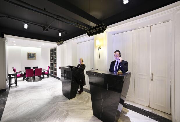 White Monarch Hotel - Görsel 7