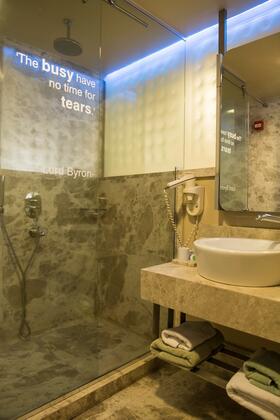 The Peak Hotel - Görsel 17