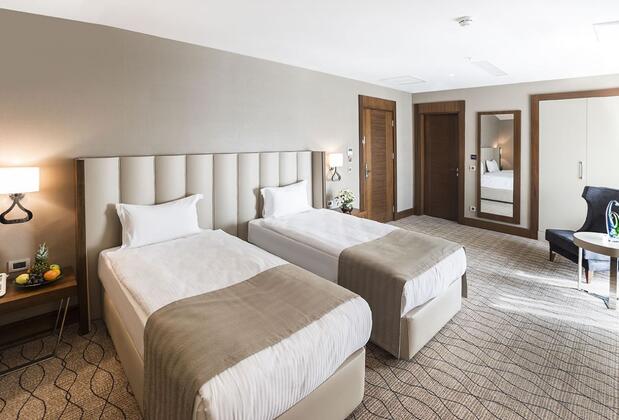 Ramada by Wyndham Sakarya Hotel - Görsel 14