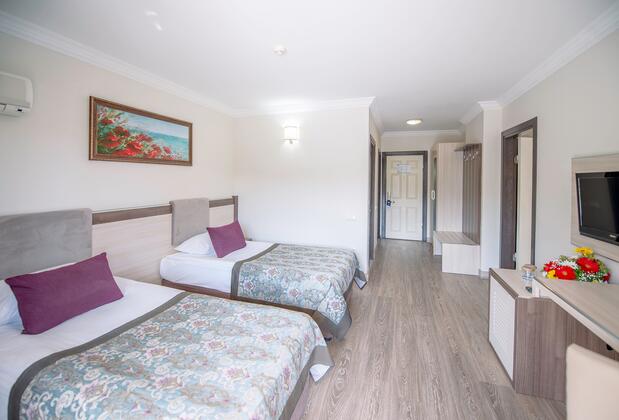 Crystal Aura Beach Resort Spa - Görsel 12