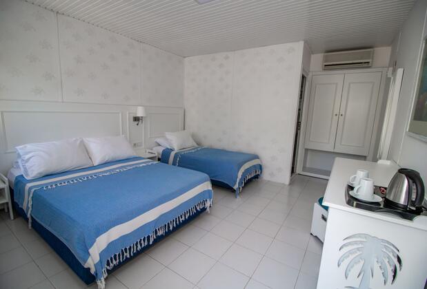 Blue White Hotel - Görsel 14