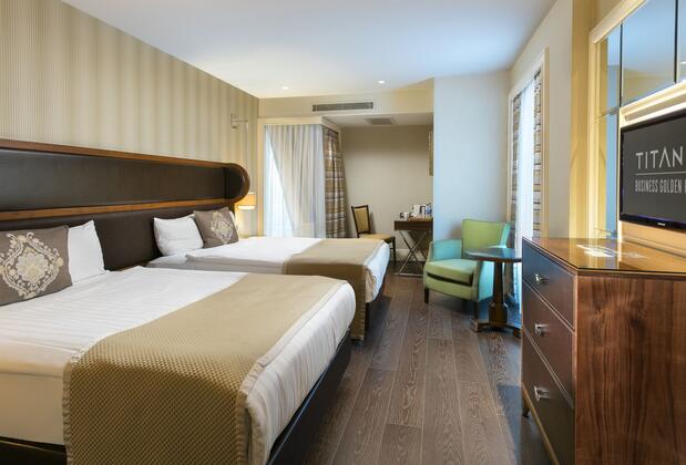 Titanic Business Golden Horn - Görsel 10