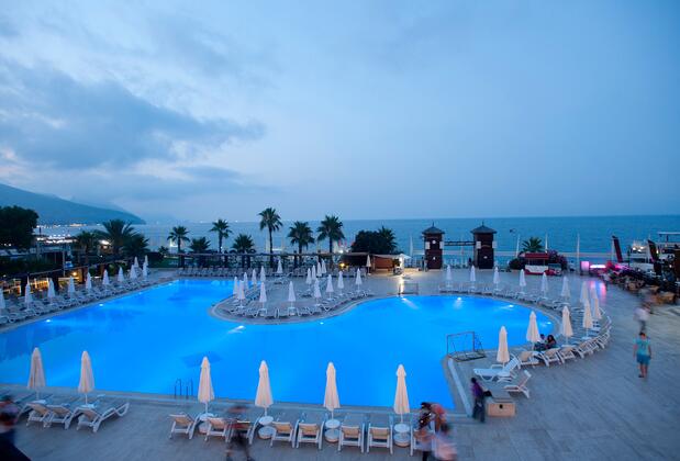 Crystal Flora Beach Resort - Görsel 5