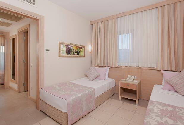 Can Garden Resort - Görsel 38