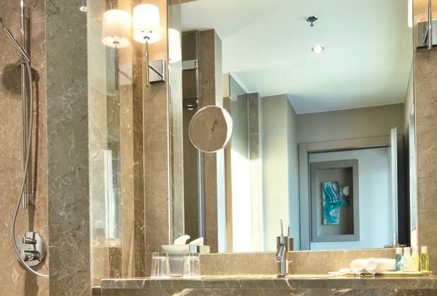 Renaissance İstanbul Polat Bosphorus Hotel - Görsel 25