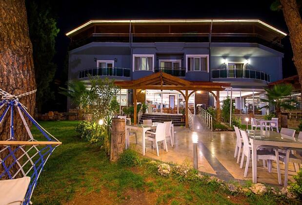 White Heaven Hotel - Görsel 4