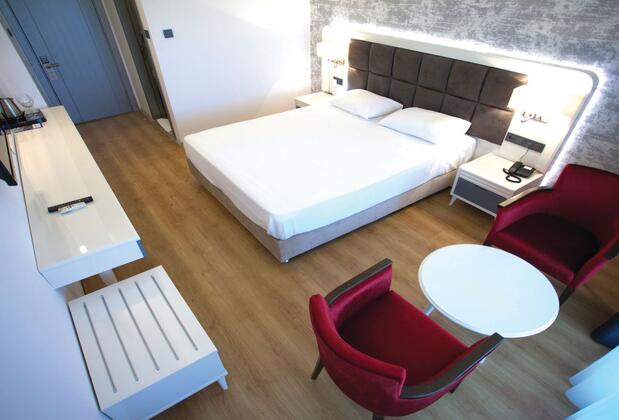 Calamie Hotel & Beach Club - Görsel 4