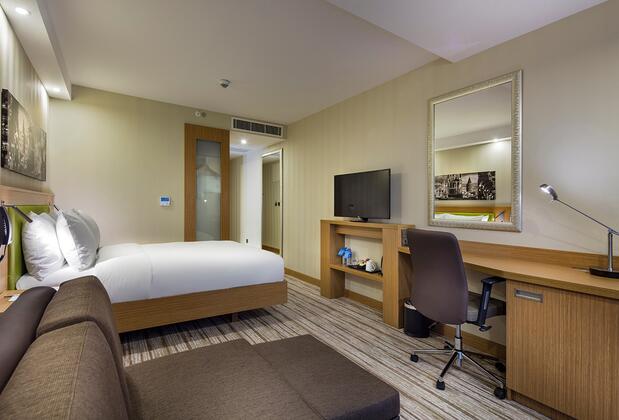 Hampton by Hilton İstanbul Ataköy - Görsel 6